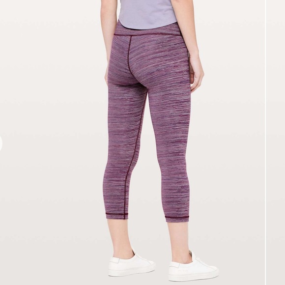 Lululemon Wunder Under Crop High-Rise
Edged Stripe Jacquard Blueprint - Picture 2 of 13